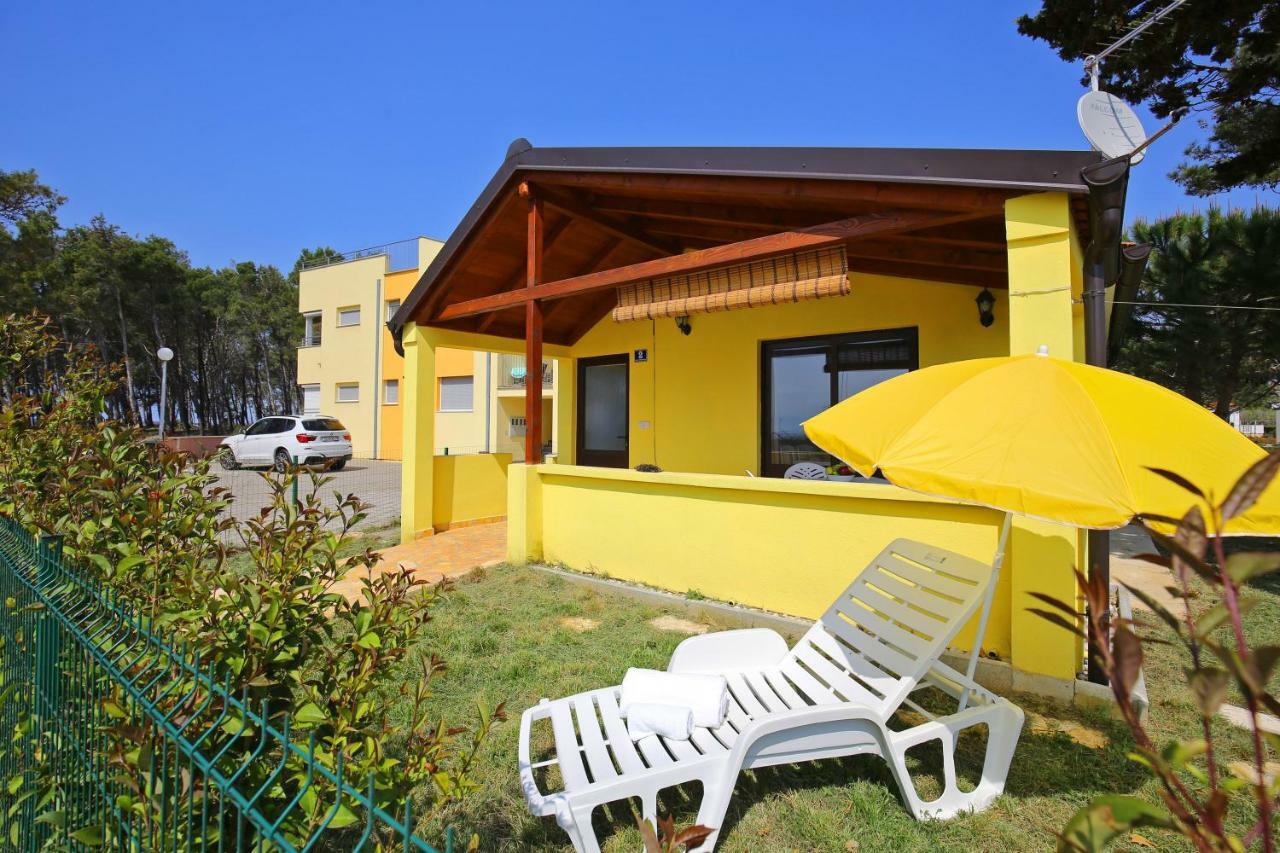 House On The Beach Tin Привлака Экстерьер фото