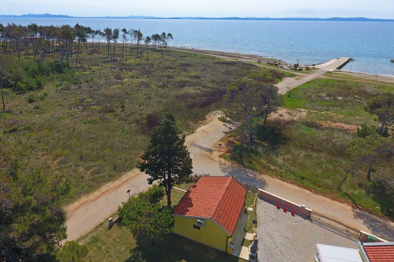 House On The Beach Tin Привлака Экстерьер фото