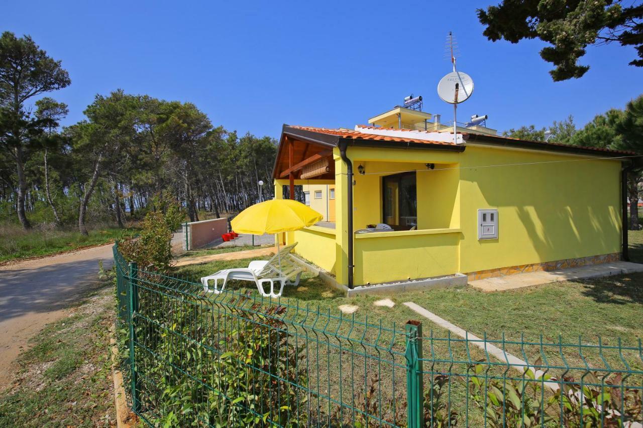 House On The Beach Tin Привлака Экстерьер фото